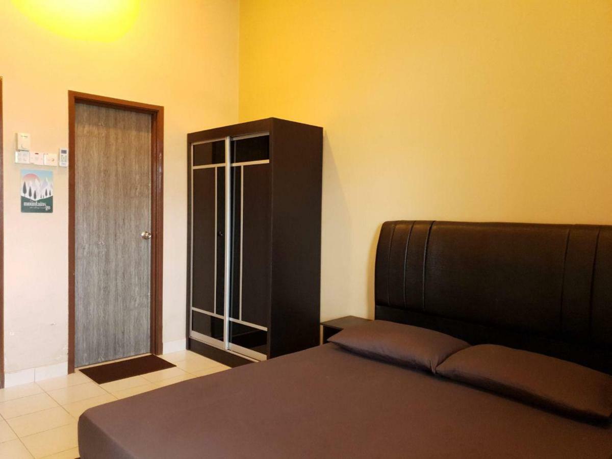 Lindanazri Homestay Mitc Melaka Buitenkant foto